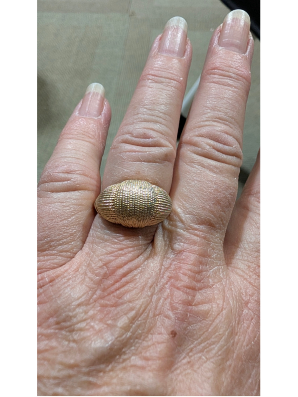 Women's Unbranded Textured Dome Ring Size 8 Gold and Silver